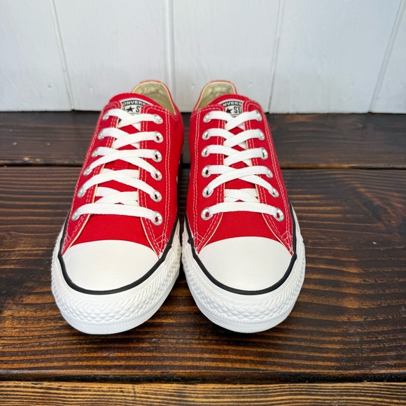 Converse Chuck Taylor All Star Low Top Sneakers – Fire Engine Red Women’s Size 9 - Picture 3 of 9